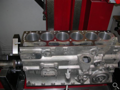 Техноцентр ИНТЕРМОТОР (Черновцы) | Ремонт двигателей и агрегатов | Расточка блока цилиндров.